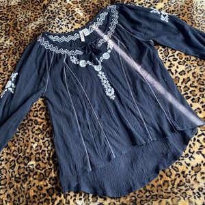 Mudd blouse